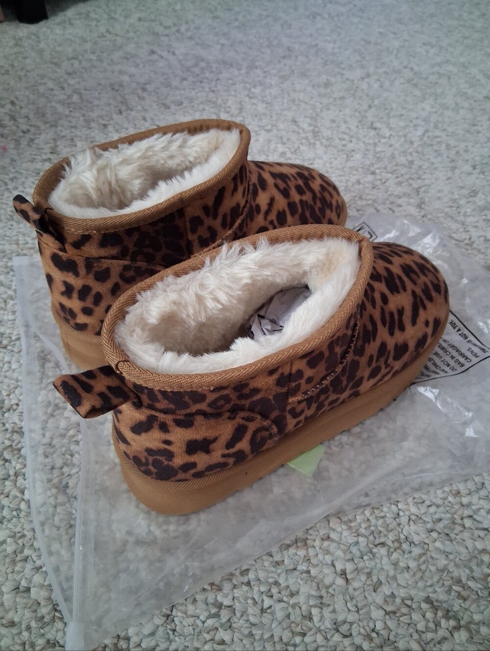 NEW - Leopard Print Cozy Platform Ankle Boots - 8 - Picture 8 of 10